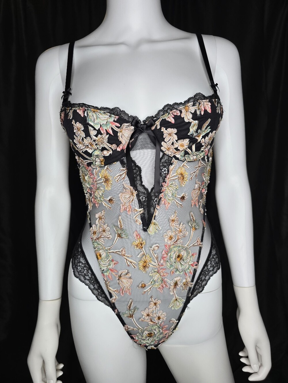 Victoria's Secret Black Floral Embroidered Lace Teddy